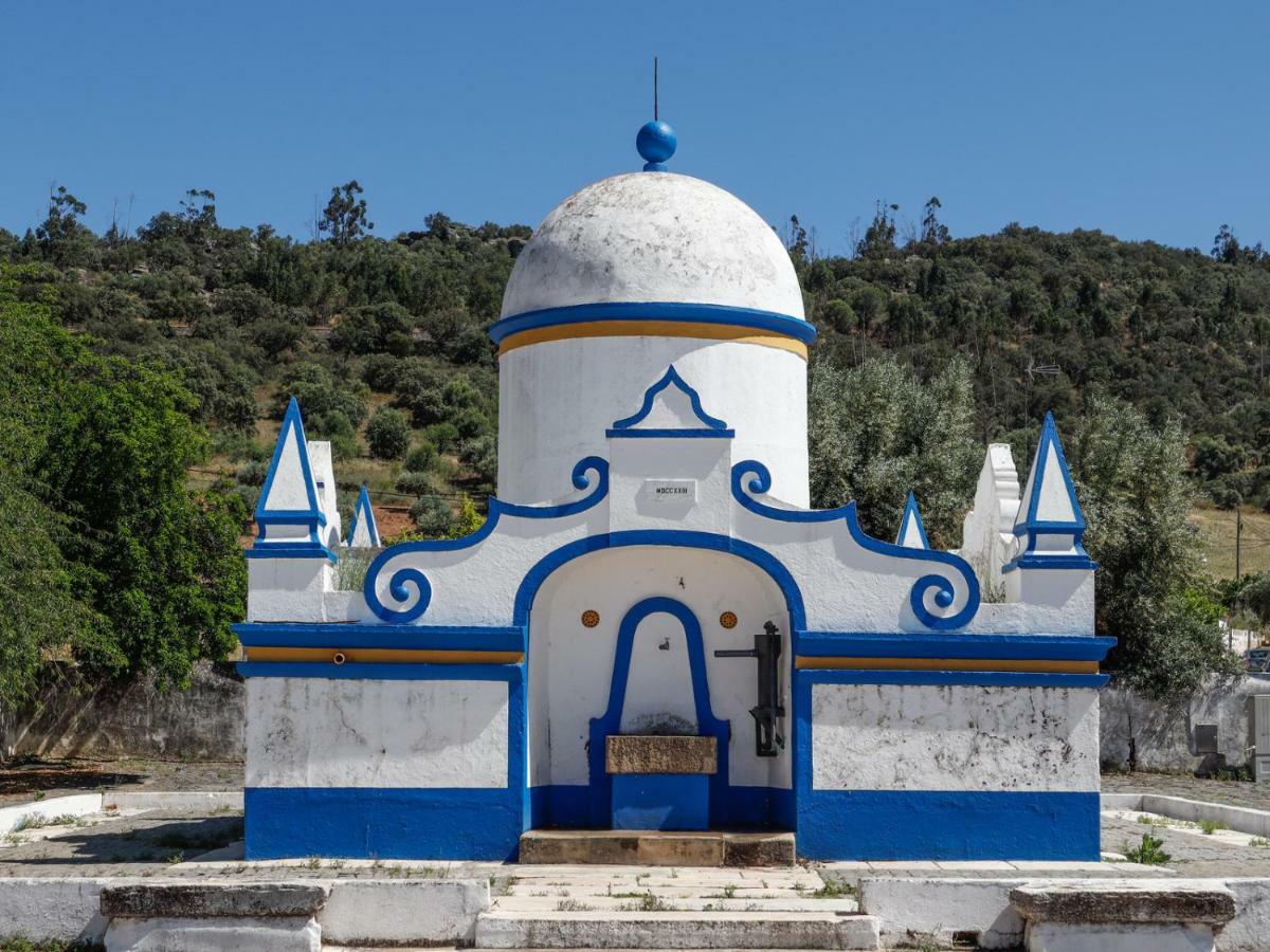 Вілла Casa Da Fonte / Fountain House Монсараш Екстер'єр фото